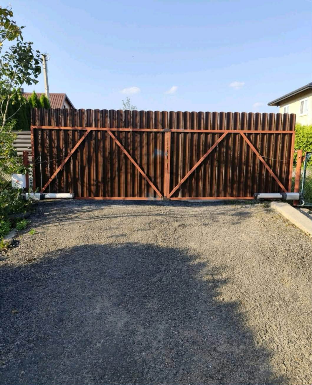 Konsoliniai slenkami vartai