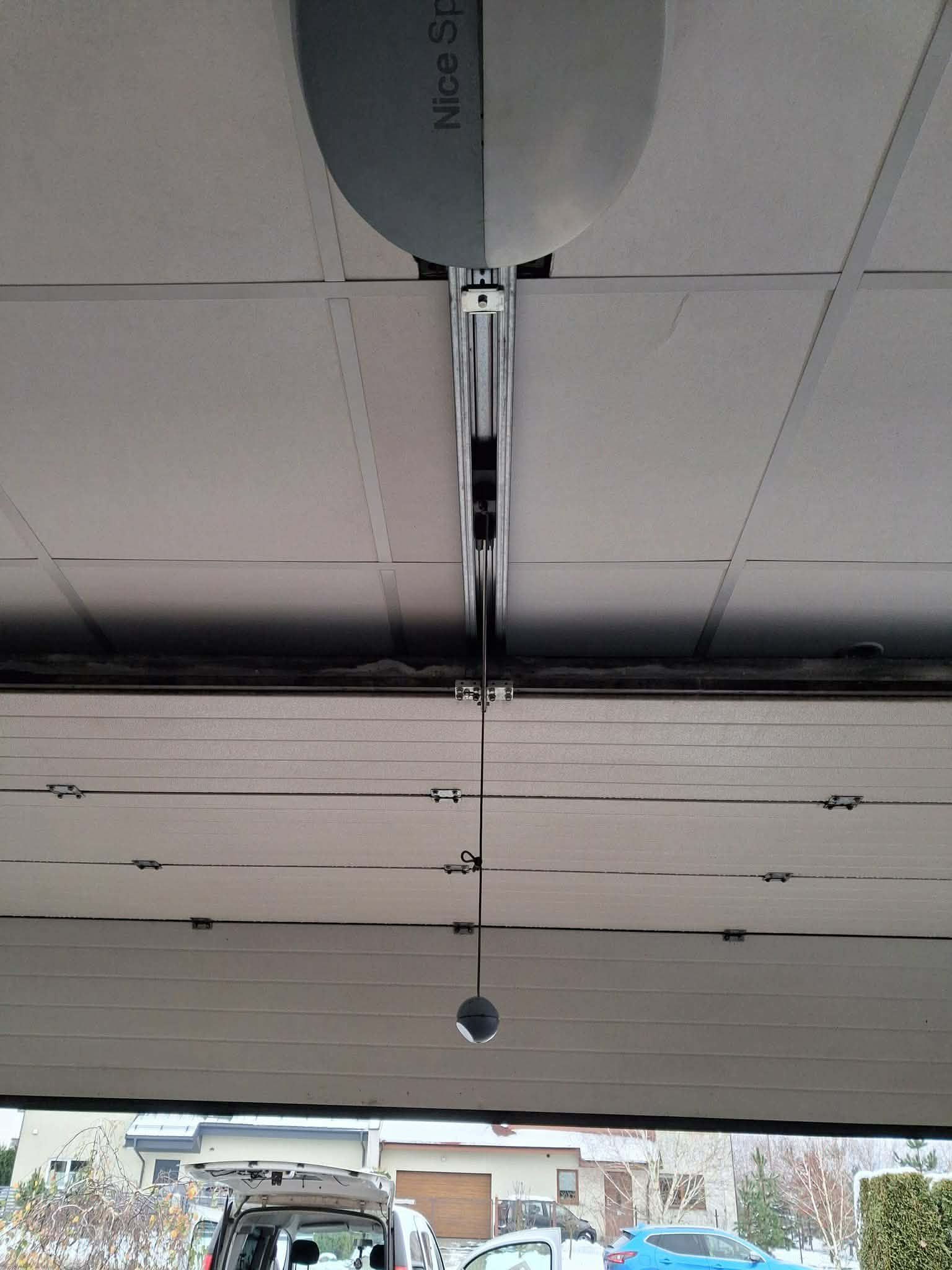 Sekciniai garažo vartai