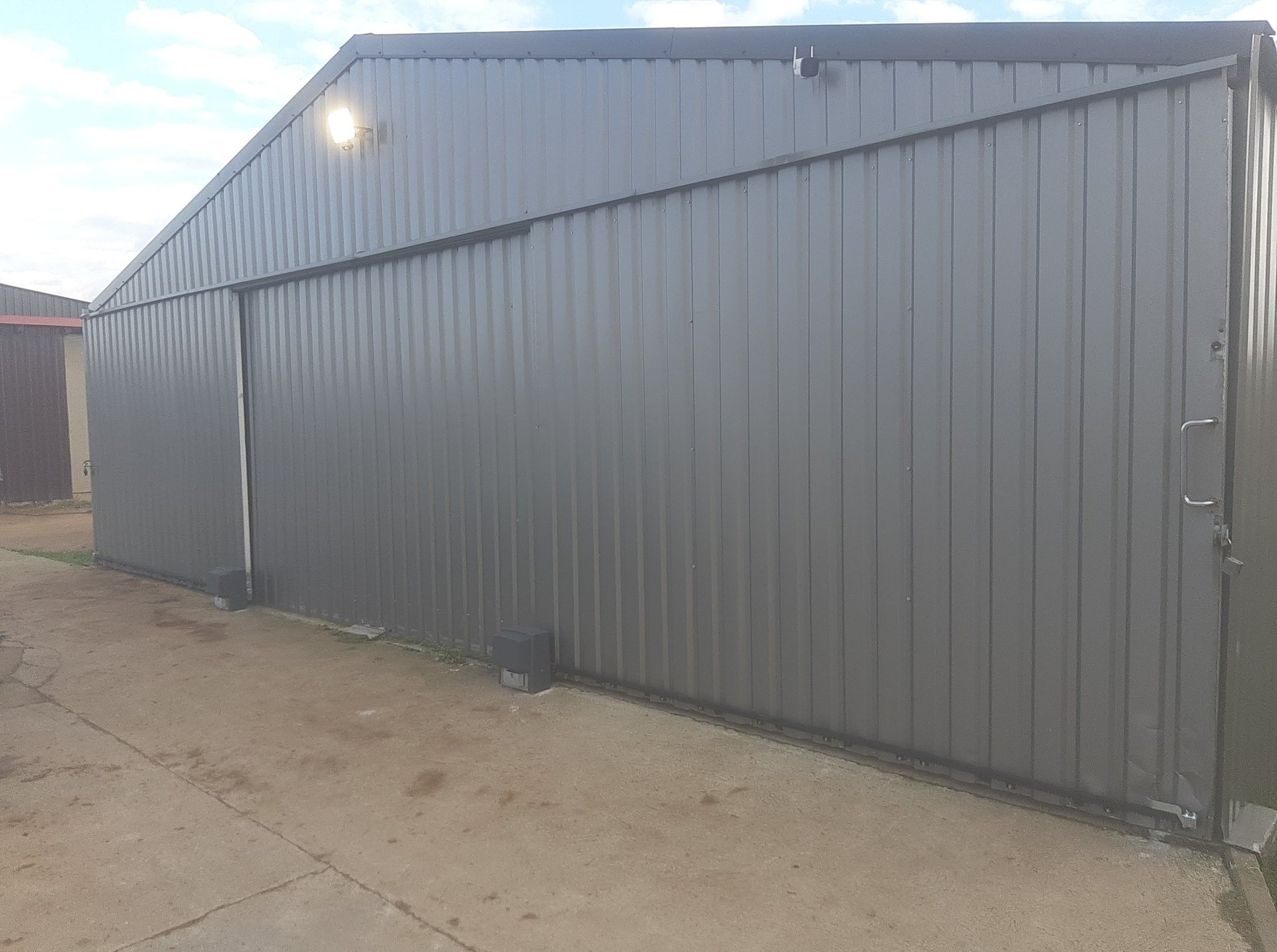 Sekciniai garažo vartai